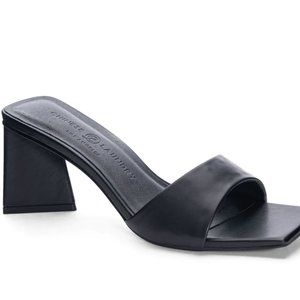 Chinese Laundry Yanda Pump